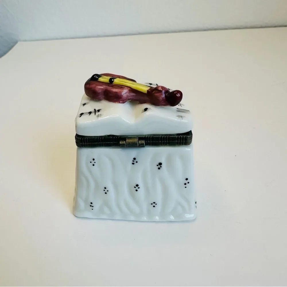 Violin Sheet‎ Music Trinket Box